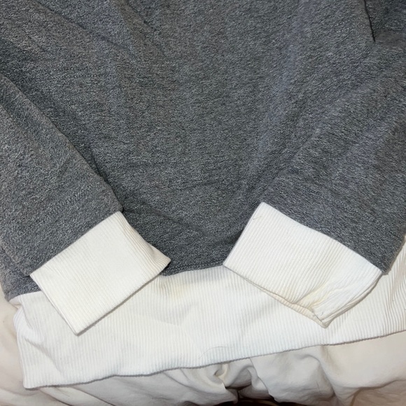 Under Armor Hoodie - Picture 4 of 4